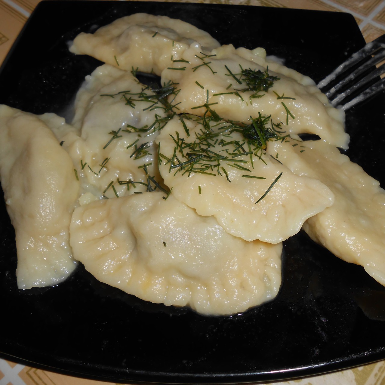 Вереники с картофелем и лесными грибами