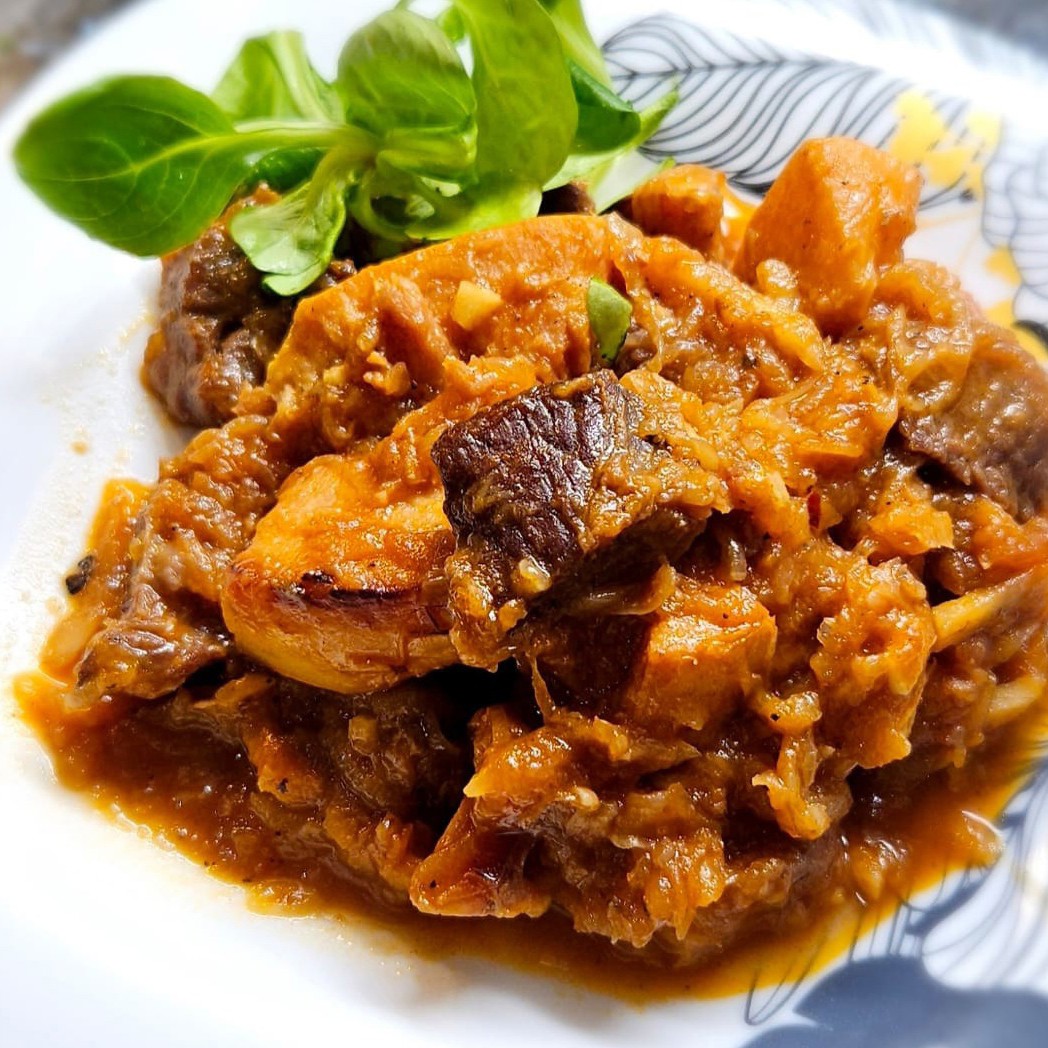 Вицел (телятина с айвой)