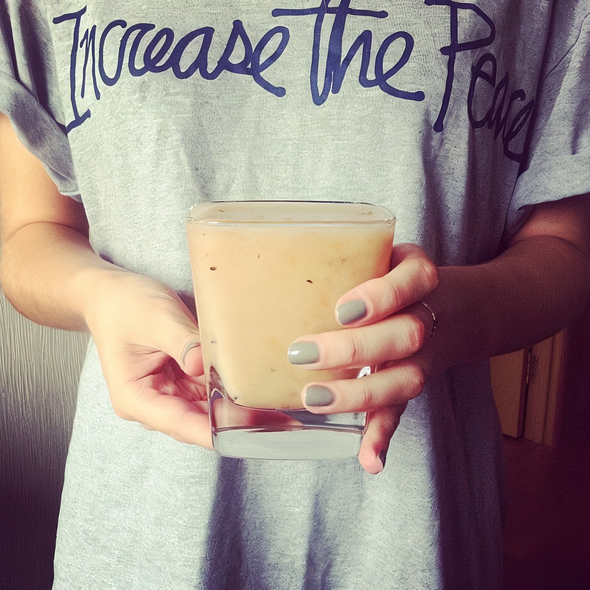 Витаминный коктейль из грейпфрута, киви и банана