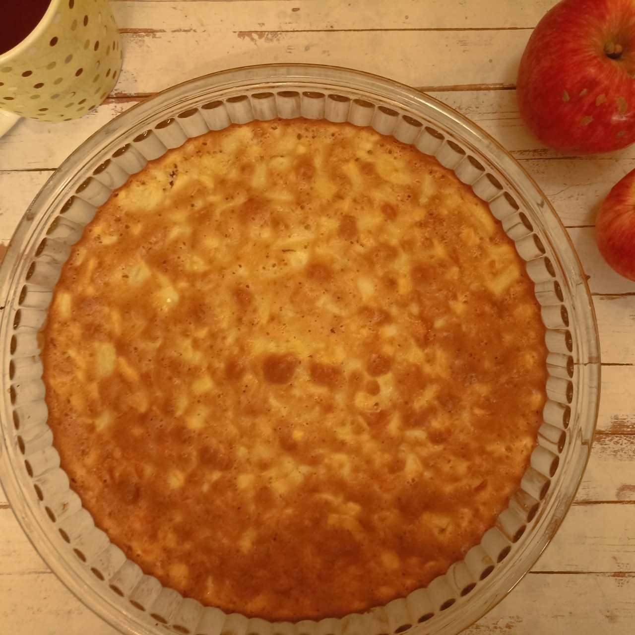 Заливной яблочный пирог