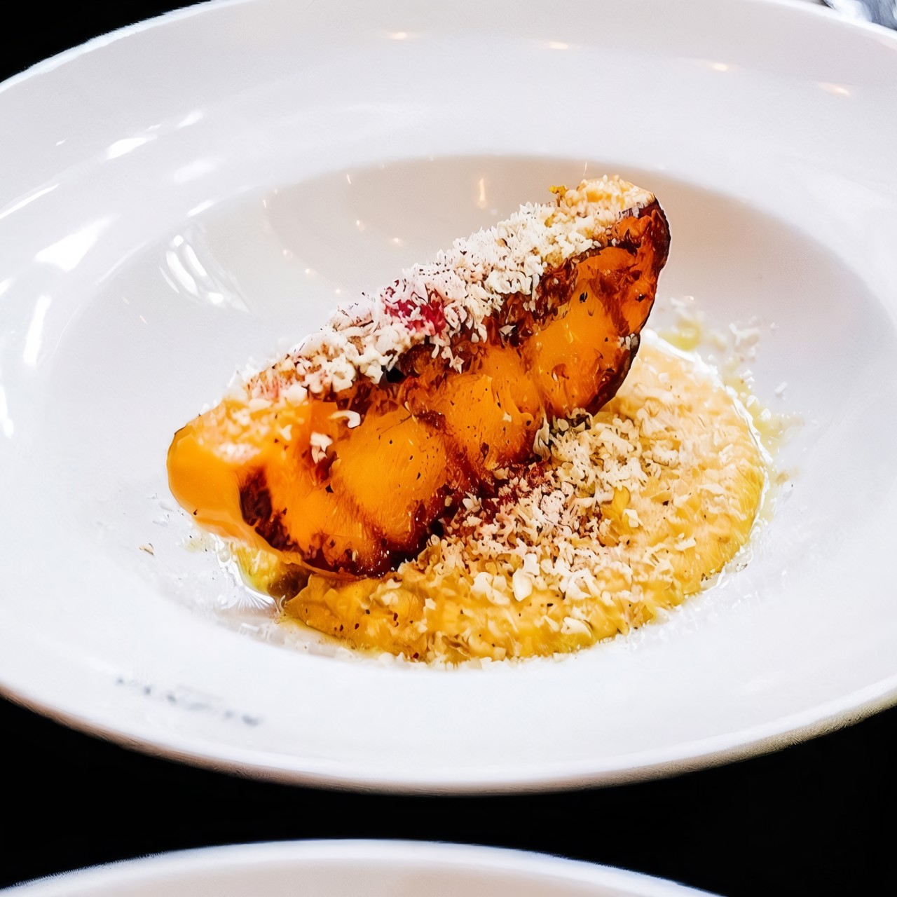 Запеченная тыква с хумусом из тыквы