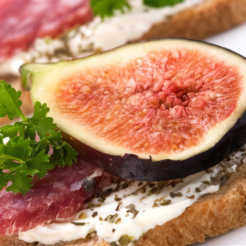 Запеченный инжир с пармской ветчиной и сыром