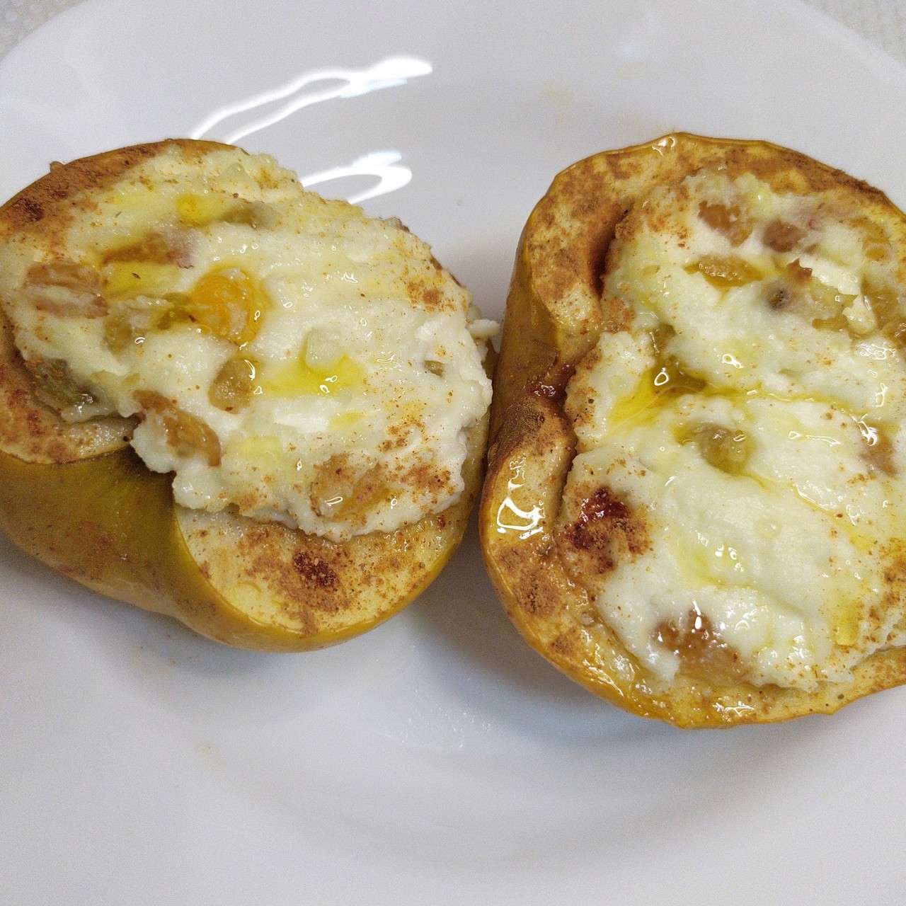 Запеченные яблоки с творогом