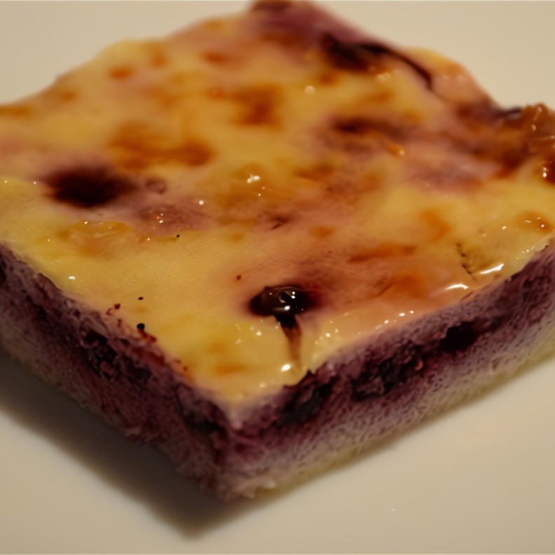 Запеканка творожная с черникой