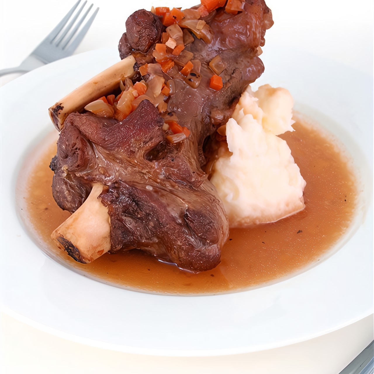 Жареная баранья нога в белом вине