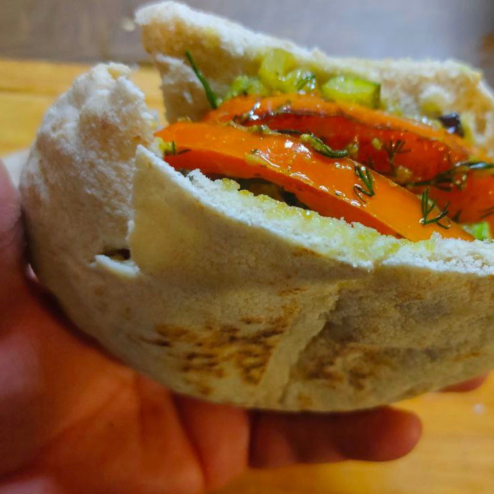 Жареные овощи в пите