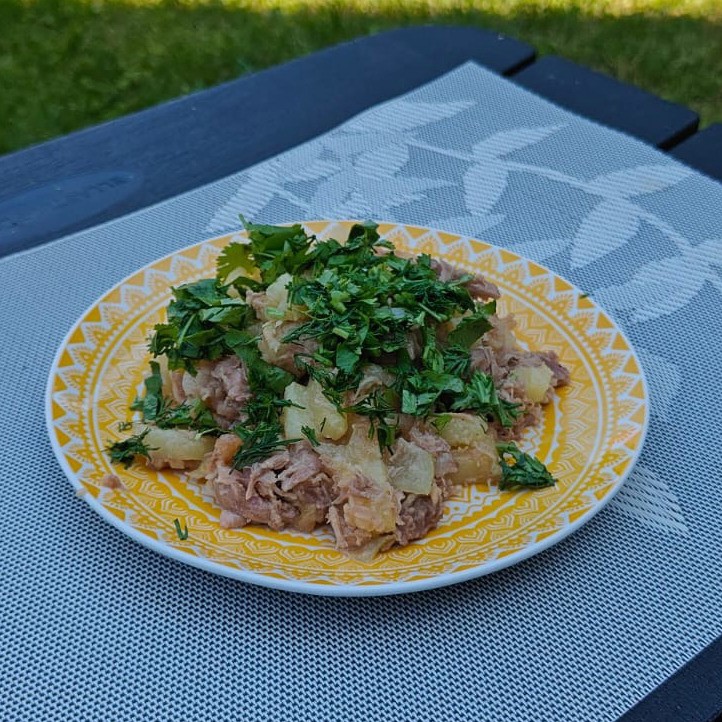 Жареный картофель с тушенкой