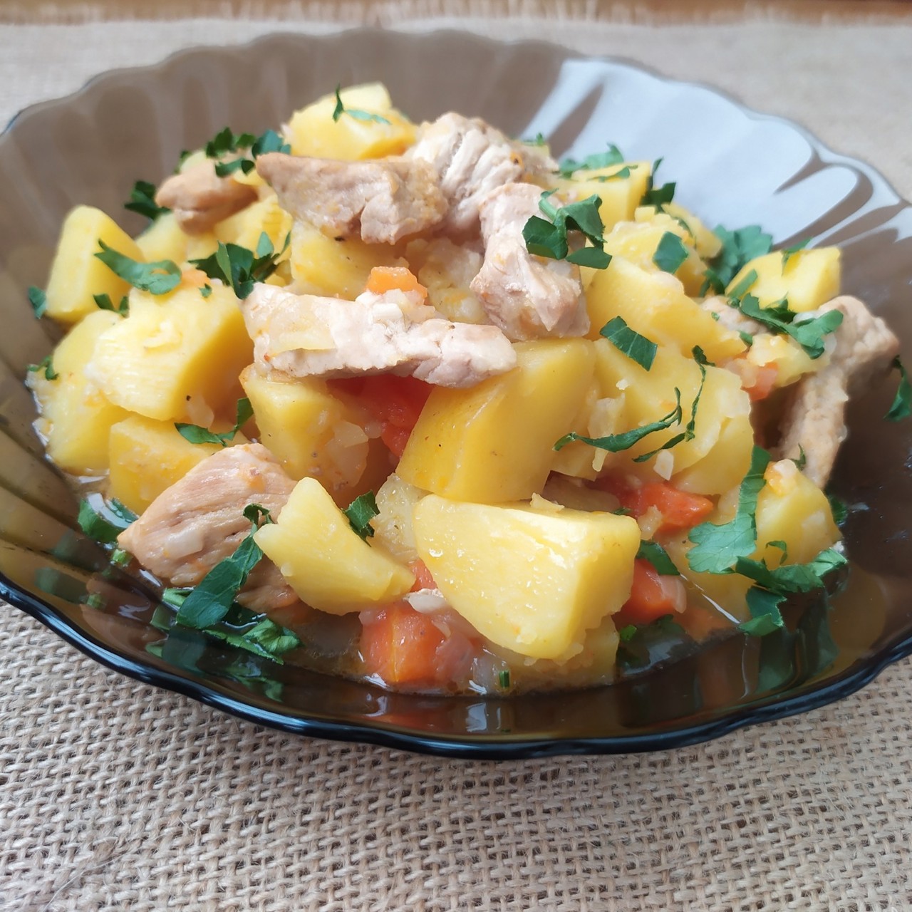 Жаркое из свинины с картофелем