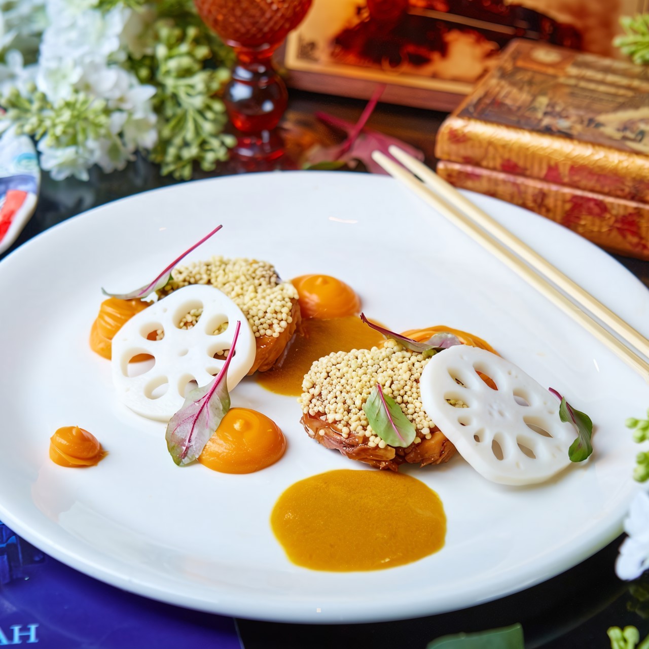 Жёлтое карри из курицы с бататом и лотосом