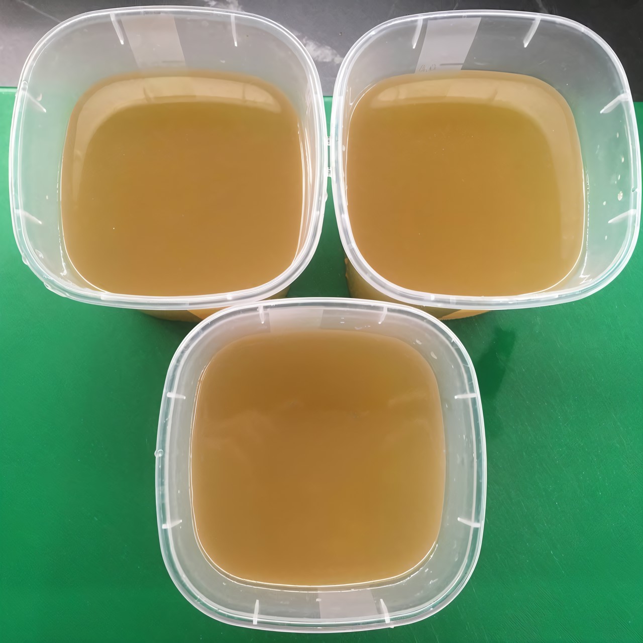 Золотистый куриный бульон