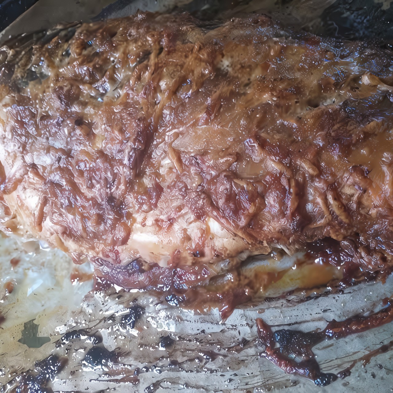 Золотой карп запеченный с чесноком и песто