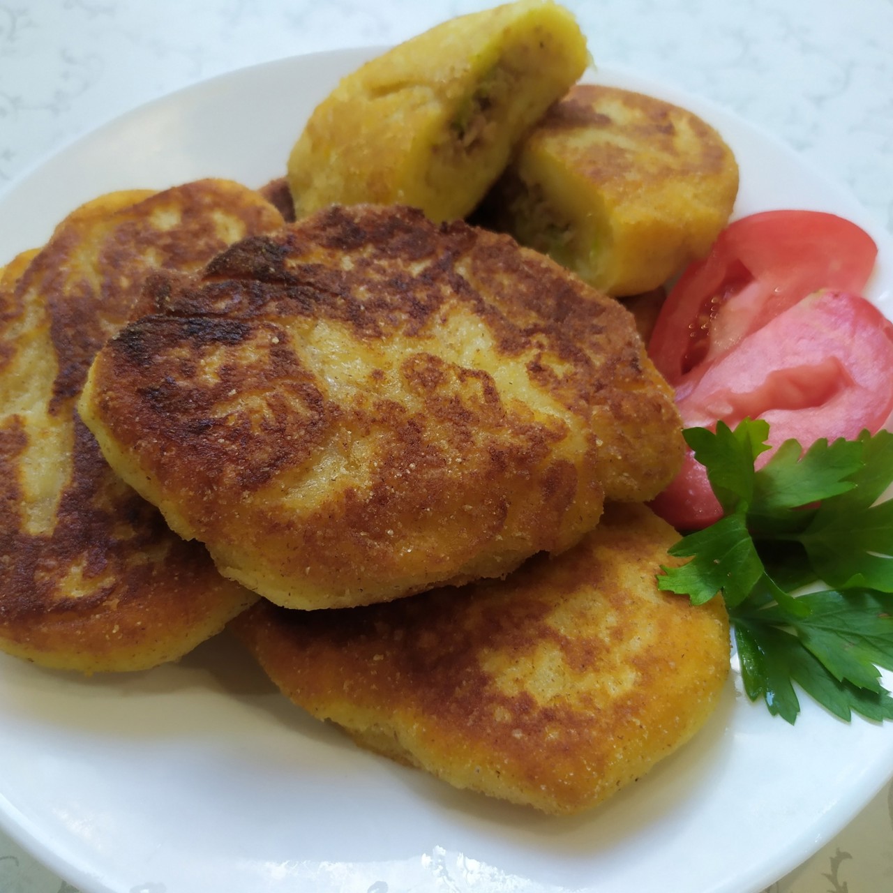 Зразы картофельные с фаршем