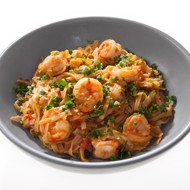 Паэлья из пшеничной лапши с морепродуктами