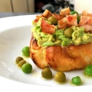 Пудинг с гороховым пюре и беконом