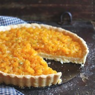 Абрикосовый тарт с миндальным кремом и ванилью