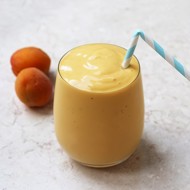 Абрикосово-банановый смузи