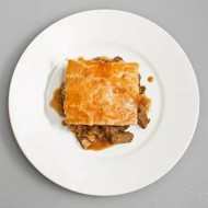 Английский пирог с бараньими почками и белыми грибами Андрея Бугайского