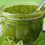 Аргентинский соус чимичурри (chimichurri)