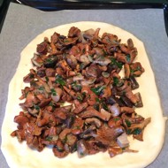 Ароматный пирог с грибами