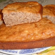 Банановый пирог с грецким орехом