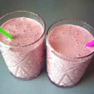 Бананово-клубничный коктейль