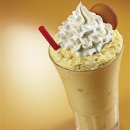 Банановое пюре с медом и взбитыми сливками