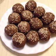 Банановые мини-булочки с курагой