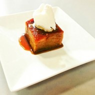 Банановый пирог-перевертыш с карамелью