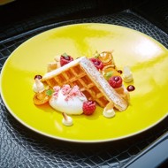 Бельгийские вафли с абрикосовым пюре