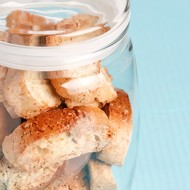 Бискотти с розмарином и кедровыми орешками