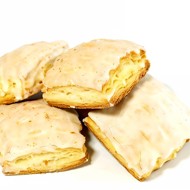 Бисквиты в лимонной глазури