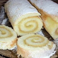 Бисквитный лимонный рулет