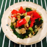 Быстрый салат из маринованных артишоков