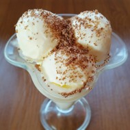 Быстрое домашнее мороженое из сгущенки