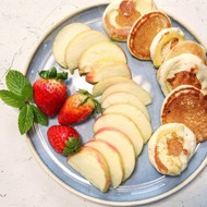 Оладьи с яблоком