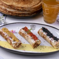 Блины на пиве с крабовым мясом