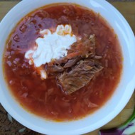 Борщ с говяжьим ребром и молодой капустой