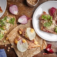 Брускета с тунцом