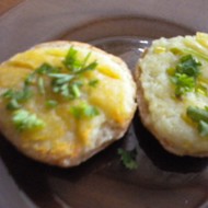 Булочка жареная с картофелем