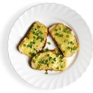 Бутерброды с сыром и черемшой