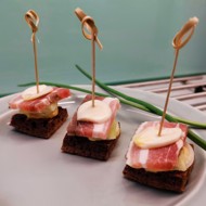 Бутерброды-канапе с салом