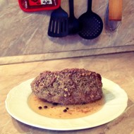 Буженина с чесноком