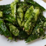 Быстрая закуска из огурцов