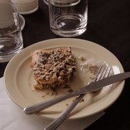 Быстрый куриный пирог со стручковой фасолью и рисовым тестом