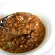 Чечевичный суп с сушеными помидорами