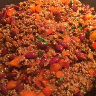 Чили кон карне с соком лайма