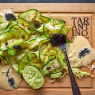 Цукини гриль с соусом понзу и щучьей икрой