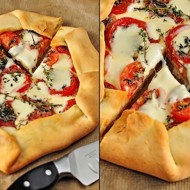 Деревенская галета с помидорами, моцареллой и тимьяном