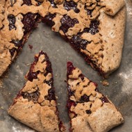 Деревенская галета с вишней