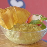 Сладкий мусс из авокадо с манго